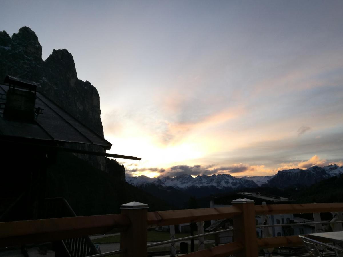 Rifugio Stella Alpina Spiz Piaz Per Escursionisti Ξενοδοχείο Pozza di Fassa Εξωτερικό φωτογραφία